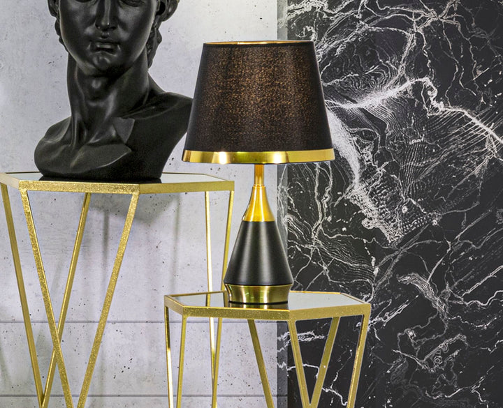 Glam bordlampe i guldfarve, metal og stof – 28x50 cm