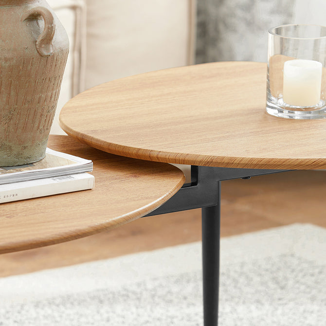 Sofabord med åbent design og naturlig farvekombination - Skaber en elegant atmosfære