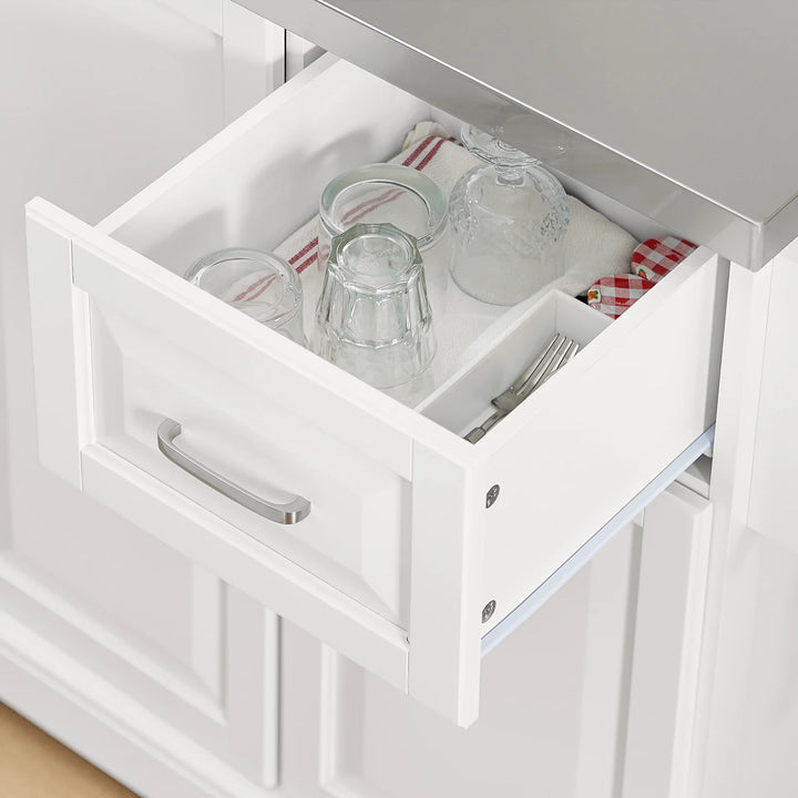 Få mere plads i køkkenet med denne fleksible køkkenø i hvid, B130 x D46-71 x H91 cm