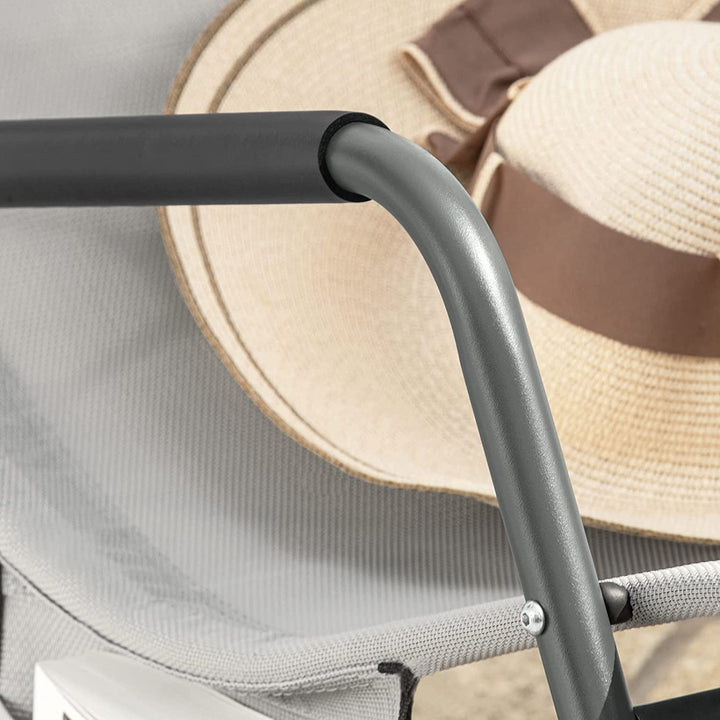 Pulverlakeret, stærkt metalstel. Slidstærkt og slidstærkt textilenstof.