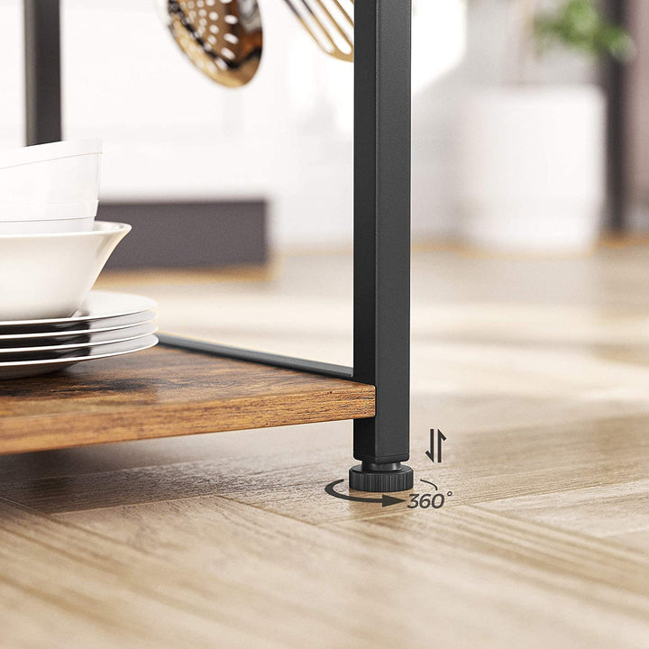 Køkkenbord med masser af opbevaringsplads