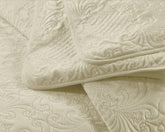 Fløjl Clara sengetæppe med 2 pudebetræk, creme - 180 x 250 cm