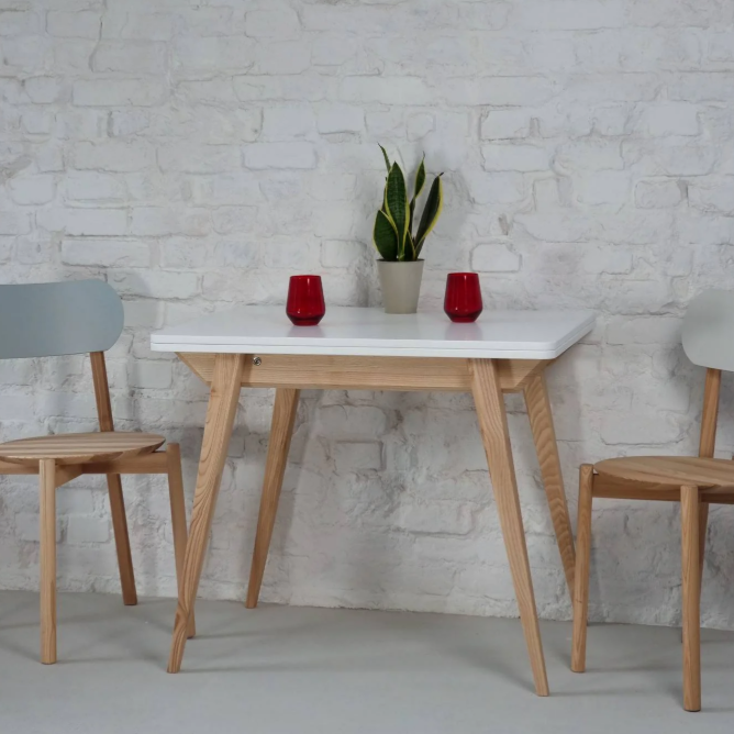 Lille lejlighed, stort måltid: 6 smarte spiseborde til trange rum