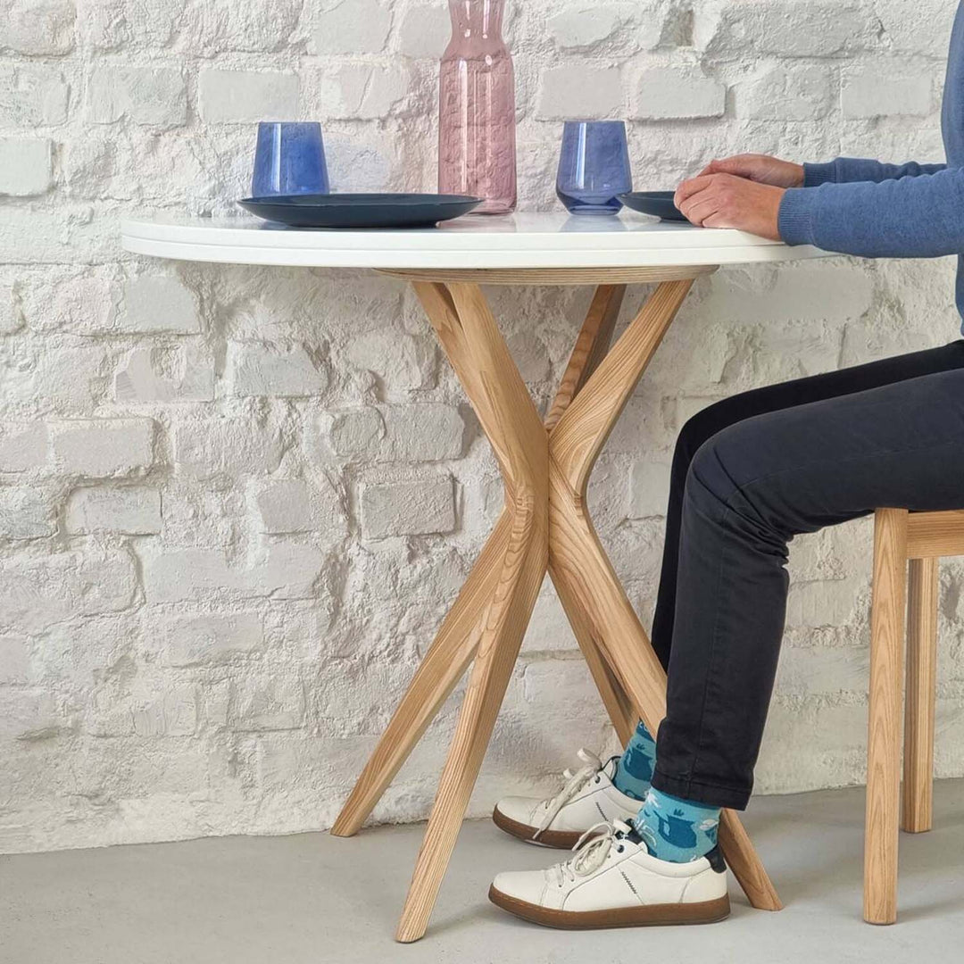 Når ét bord skal kunne det hele: rundt bord med udtræk