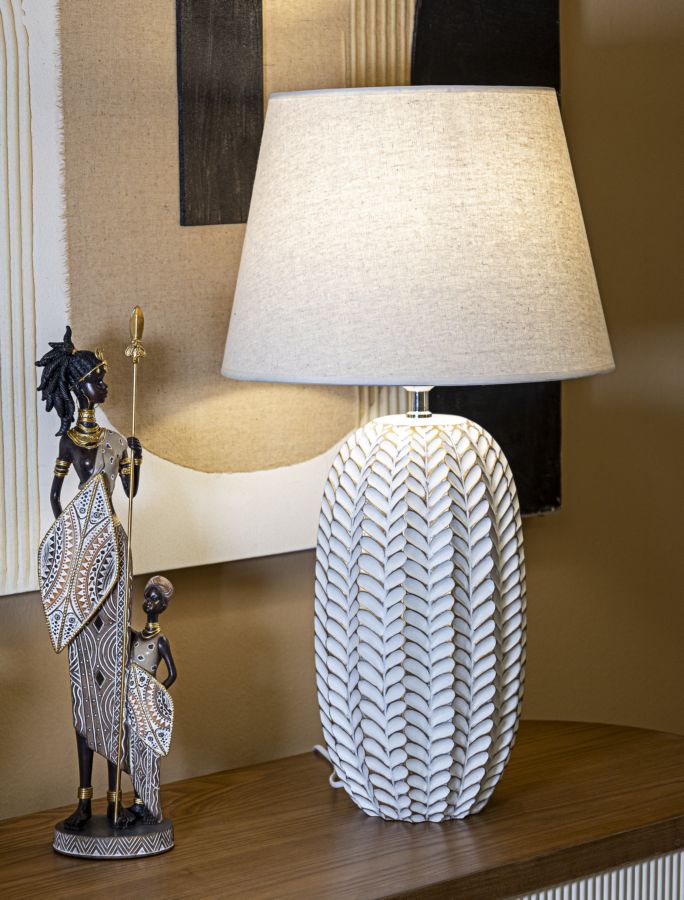 Moderne bordlampe i polyresin, jern and stof – 35x65 cm