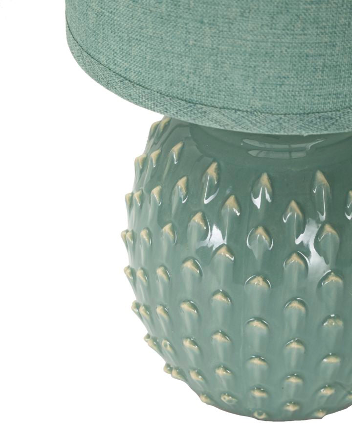 Moderne bordlampe i keramik, metal og stof  – 14x27 cm