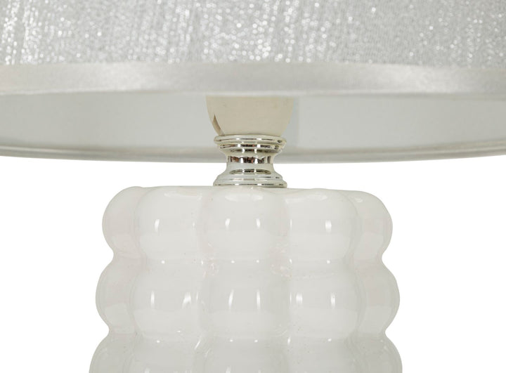 Glam bordlampe i keramik, jern og stof – 23x33 cm