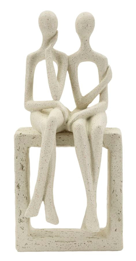 Pyntefigur i creme af polyresin – 11x5x9 cm