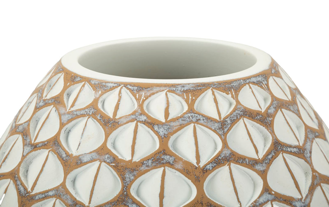 Moderne vase i hvid, polyresin – 27x27 cm