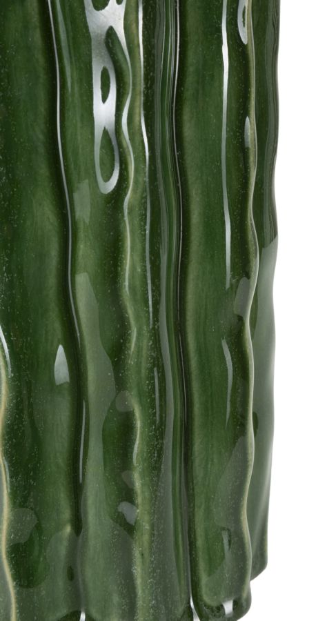 Smuk keramisk vase i grøn farve – 11x5x23 cm