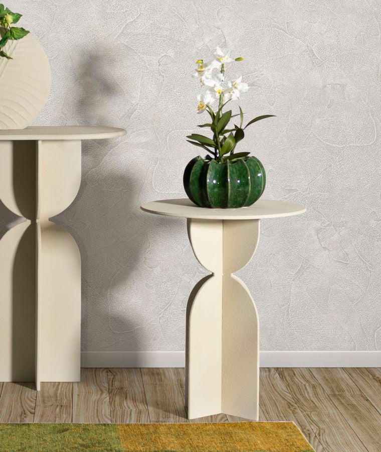 Bord i creme, jern – 45x58 cm