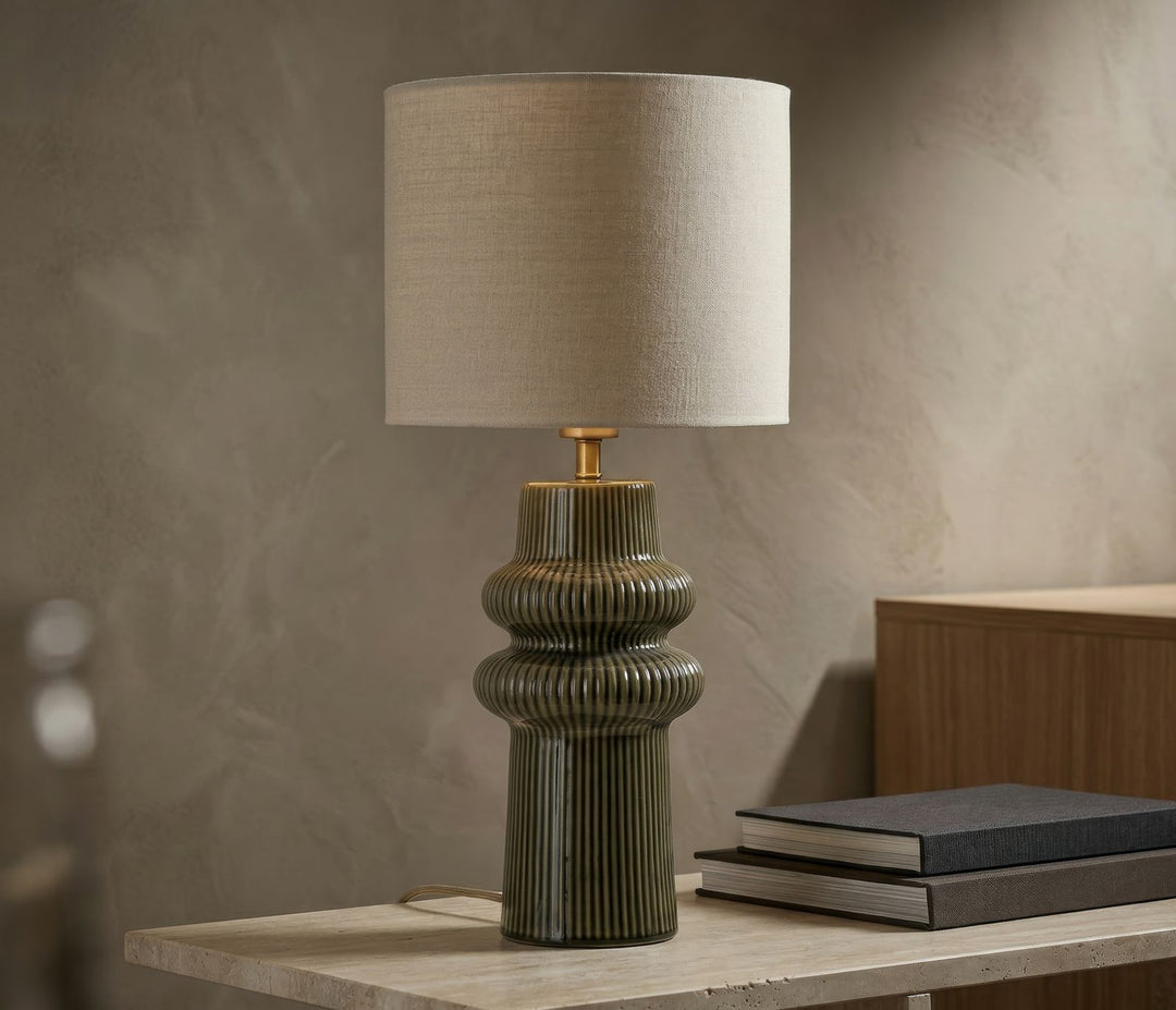 HARMONY TABLE LAMP – Grøn bordlampe (Ø30 x 64,5 cm)