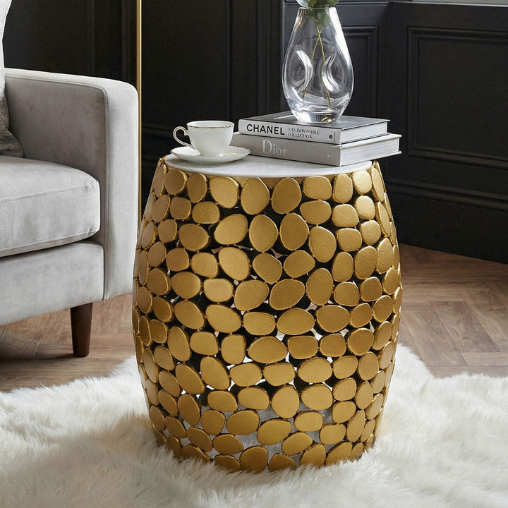 Design sidebord rundt 40 cm af aluminium guld & hvid marmor bordplade - sofabord i metal, håndlavet