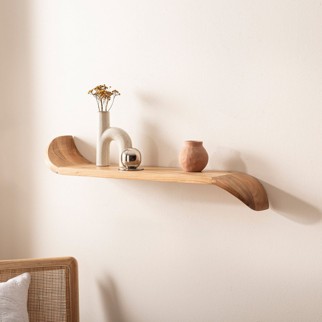 Mango vægreol i massivt træ 60 cm · Hængende stativ med buede ender · Håndlavet svævende hylde i moderne design · Hylde lavet af ægte træ