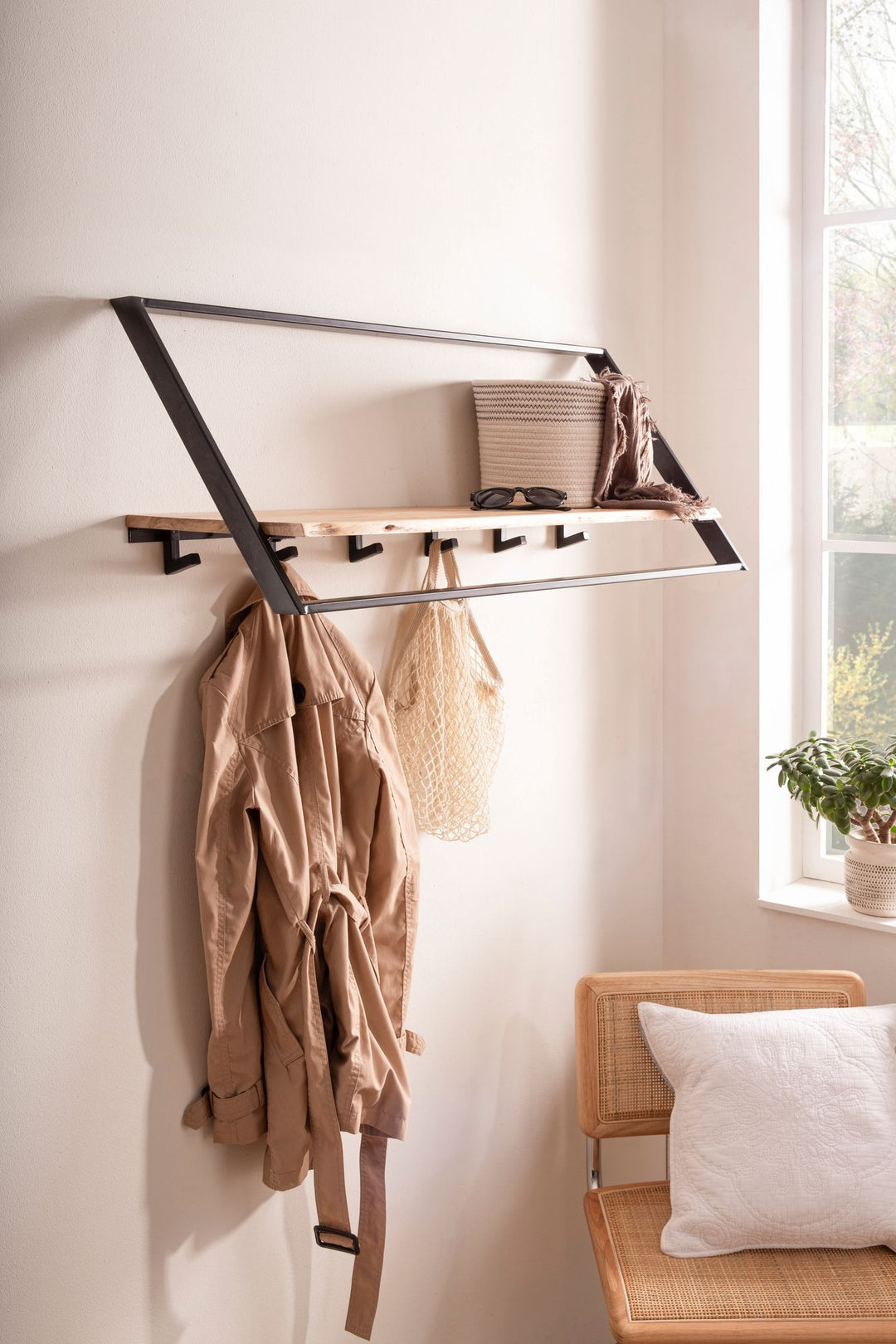 Massivt akacietræ knagerække med trækant 100 cm, industrielt væggarderobe med hylde og 6 kroge, håndlavet