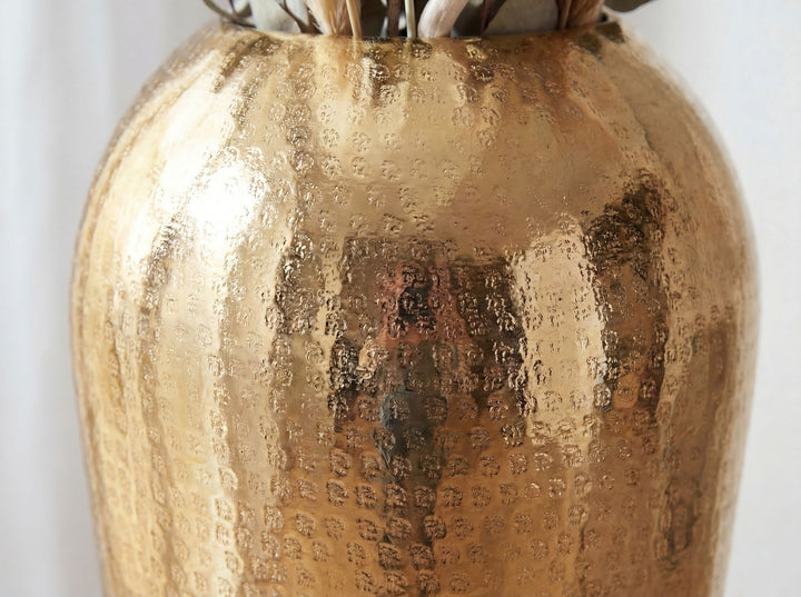 Dekovase 50 cm i Guld Aluminium – Moderne Rund Metalvase til Boligindretning