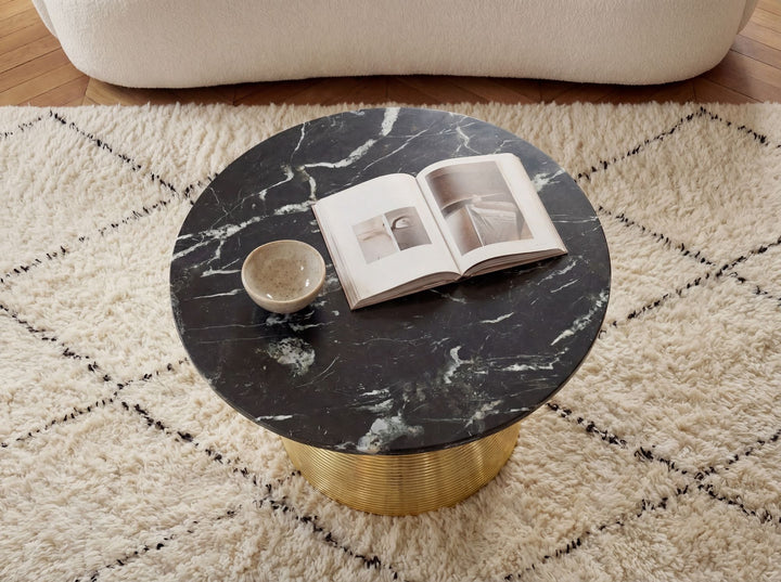 Rundt Sofabord 60 cm i Guld Aluminium med Sort Marmorbordplade – Moderne Designbord