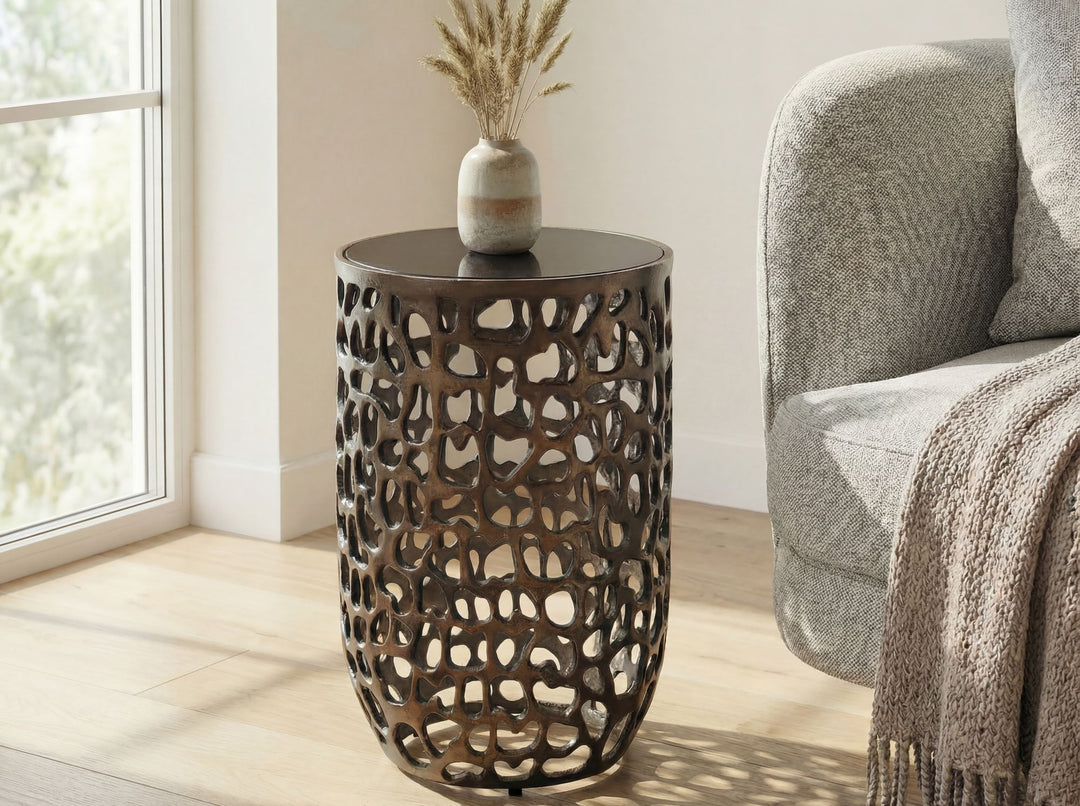 Rundt Sidebord 30 cm i Sort Aluminium med Glasplade – Moderne Designbord