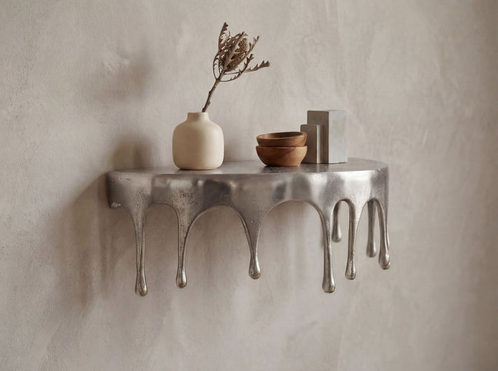 Sølvfarvet Væghylde 45 cm – Dråbeformet Aluminium Designhylde