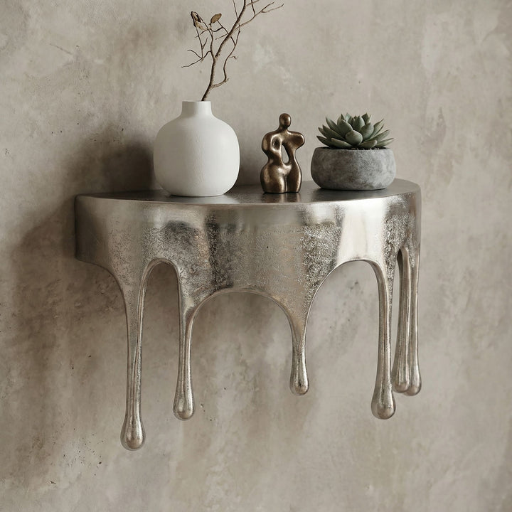 Sølvfarvet Væghylde 45 cm – Dråbeformet Aluminium Designhylde