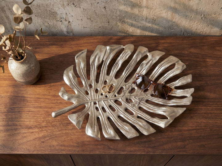 Dekorationsskål i aluminium - Monstera bladdesign - 36 cm - Sølvfarvet - Håndlavet