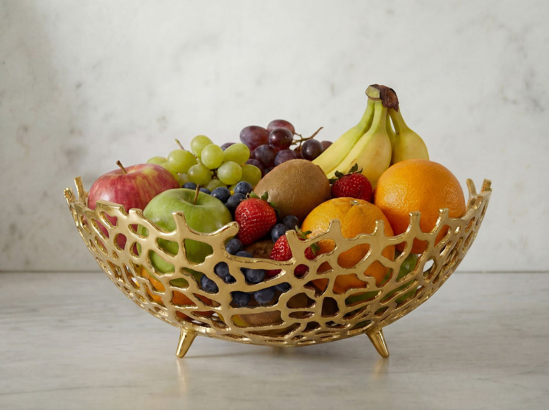 Frugtskål i guldfarvet metal 46 cm – rund borddekoration – moderne frugtskål med fod i aluminium – elegant dekorationsskål – håndlavet frugtkurv