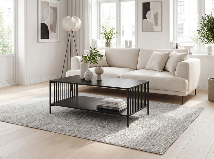 Sofabord i egetræslook med hylde - 110 x 60 cm - Sort metalstel