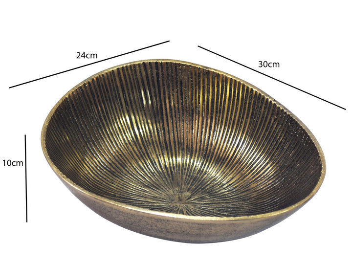 Frugtskål i guldfarvet metal 30 cm – oval borddekoration – moderne frugtskål med rillet design i aluminium – elegant håndlavet skål