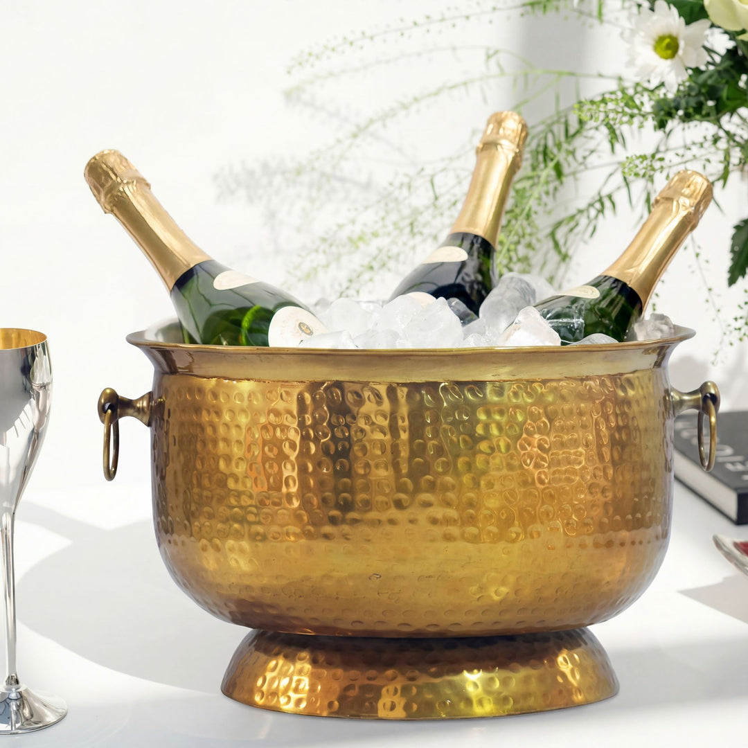 Champagnekøler med hamret finish – XXL flaske- og champagnekøler 37 cm til op til 6 flasker champagne, vin, mousserende vin eller øl – guldfarvet drikkekøler og isspand – håndlavet
