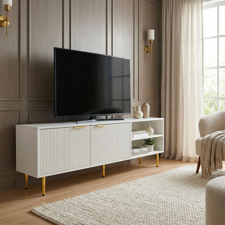 Lavt TV-møbel hvidt 150 cm - TV-møbel med lamelfront - TV-kommode med 2 låger og åbne rum