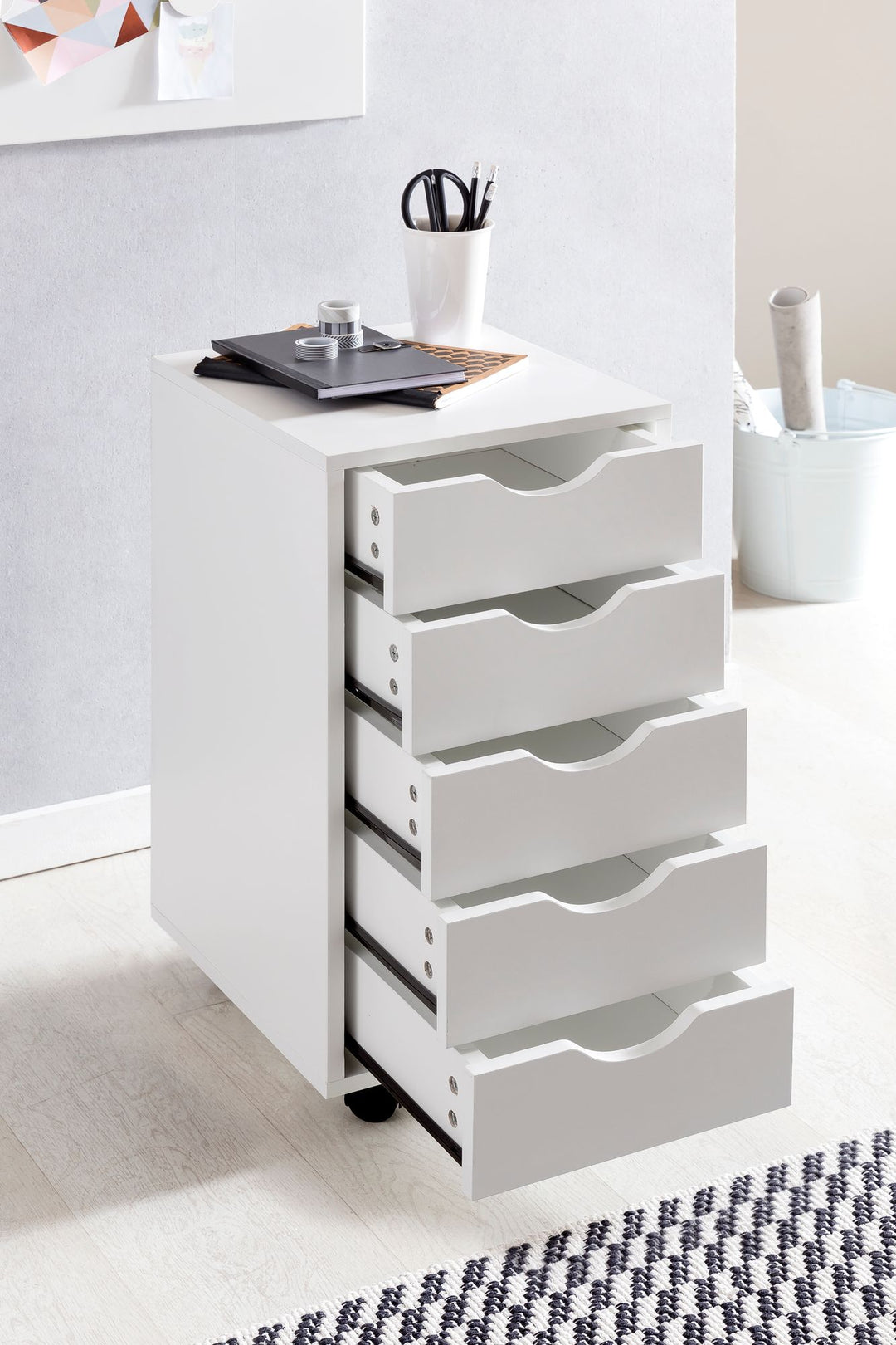 Hvid rullecontainer med 5 skuffer - Skrivebordscontainer i spånplade - Melaminbelagt skuffecontainer - Mobilt kontormøbel