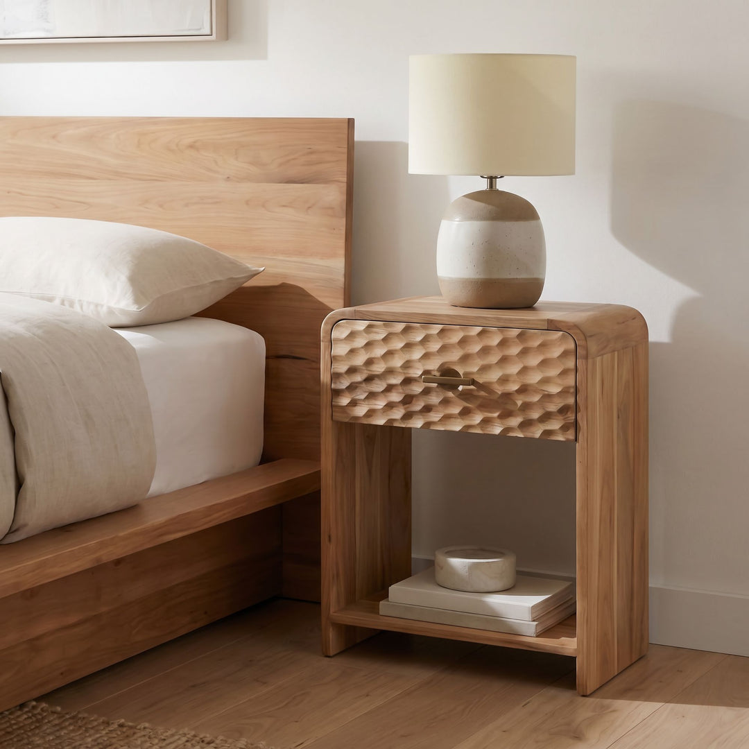 Natbord i massivt mangotræ 54 cm – moderne natbord med skuffe – højt sengebord med opbevaringsplads