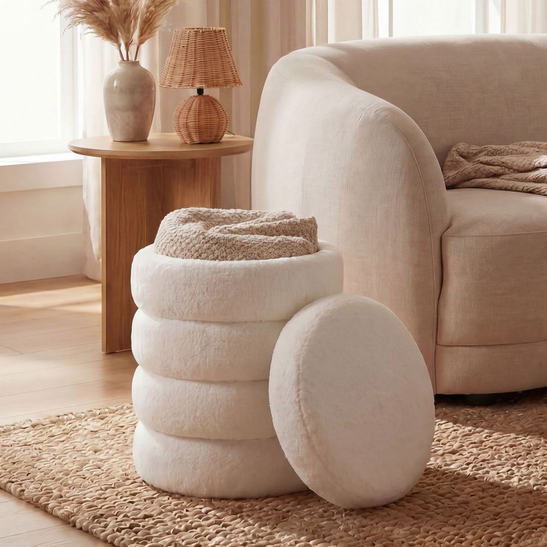 Puf med opbevaring i teddystof - Ø40 cm - Creme - Håndlavet
