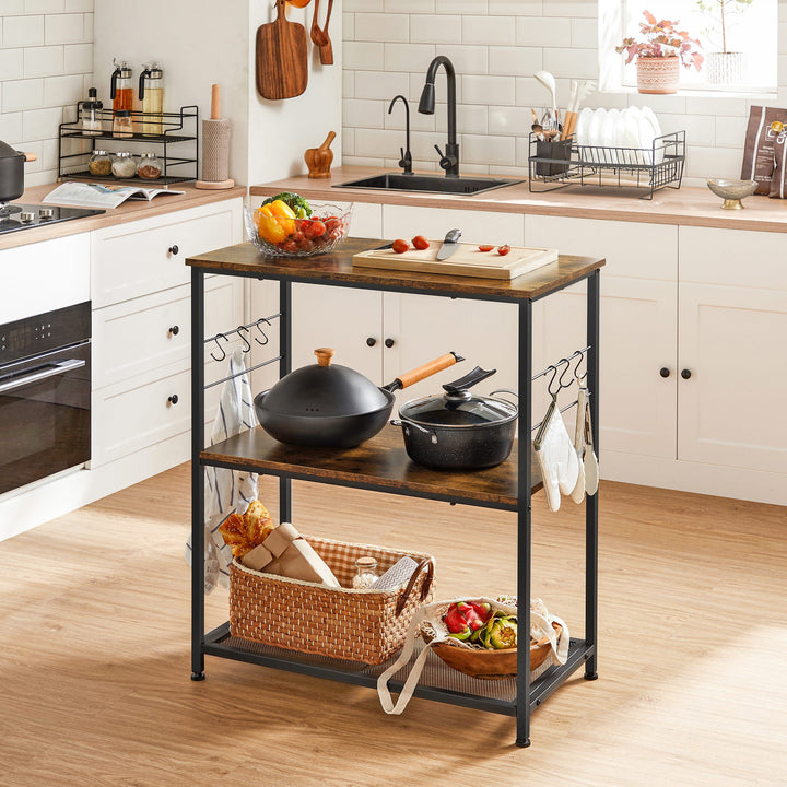 Køkkenø i rustikt design – funktionel opbevaring i loftstil