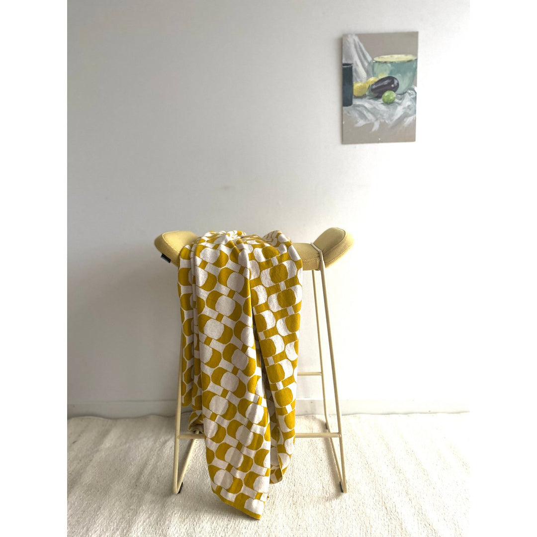 Edith Light Olive Jacquard slumretæppe – Blødt børstet bomuld