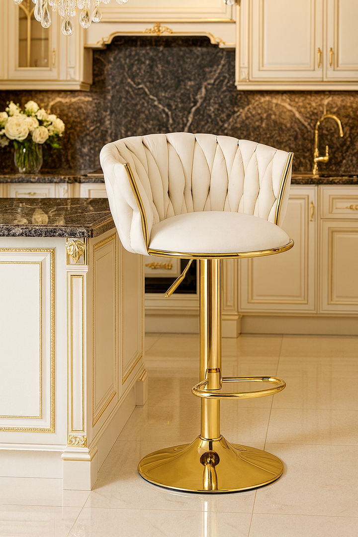 Barstol i fløjl – beige med guldfarvet stel
