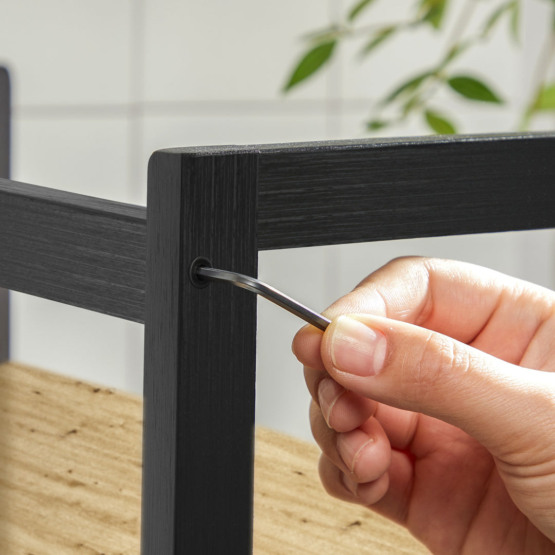 Køkkenbordshylde – Stilfuld og praktisk krydderihylde