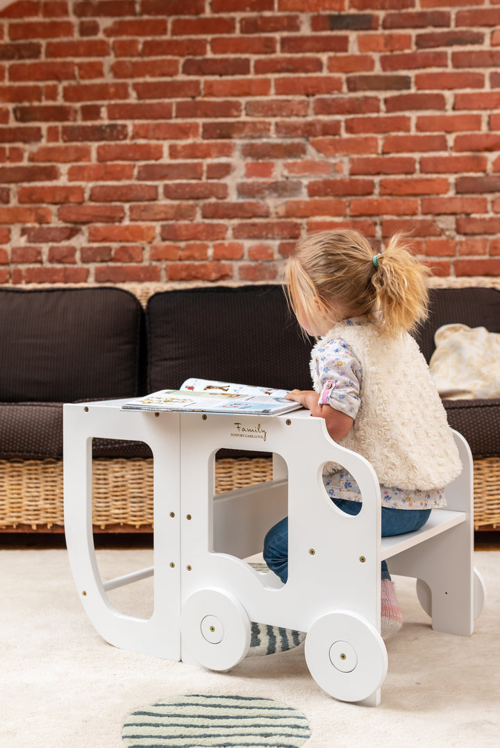 Køkkentrappe / montessori-læringstårn: bord, stol og trappe i ét til barn, hvid