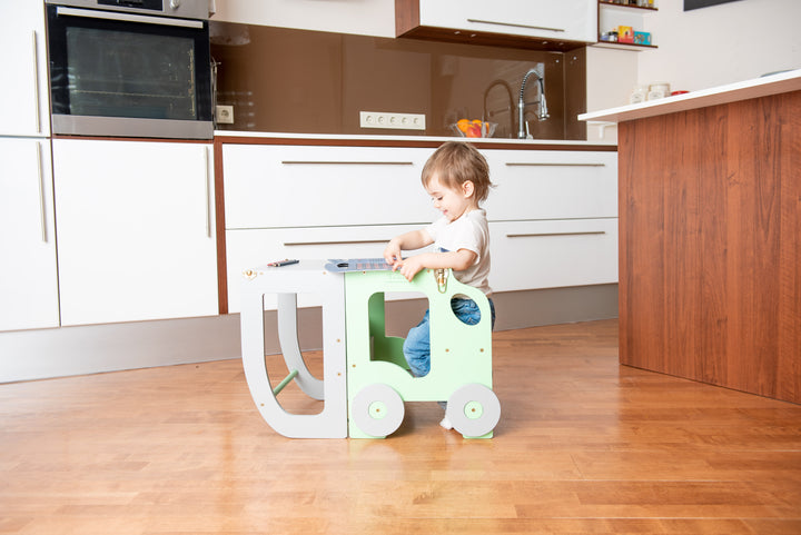 Køkkentrappe / montessori-læringstårn: bord, stol og trappe i ét til barn, grøn og grå