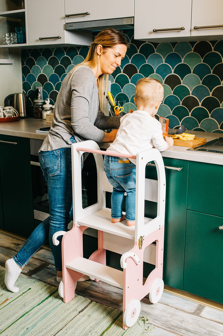 Montessori køkkentrappe til barn, pink og hvid