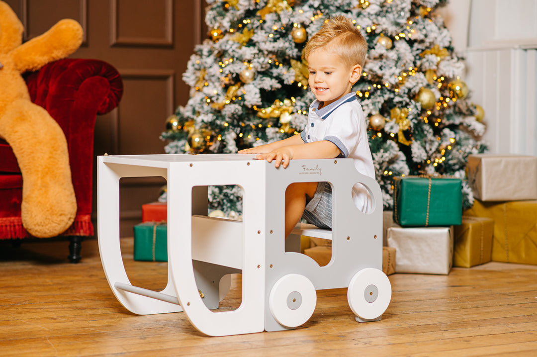Køkkentrappe / montessori-læringstårn: bord, stol og trappe i ét til barn, hvid og grå