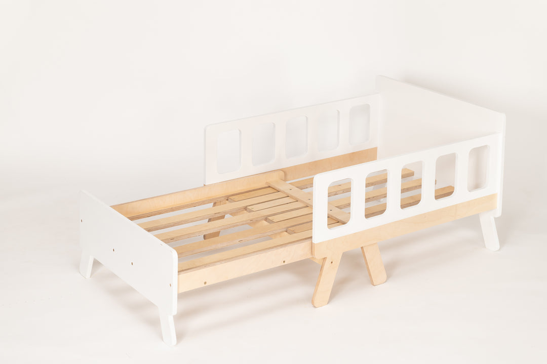 Smart børneseng der vokser med, hvid