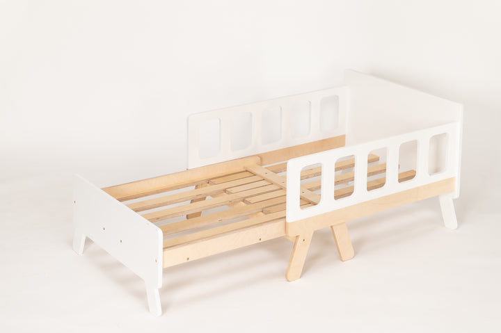 Smart børneseng der vokser med, hvid
