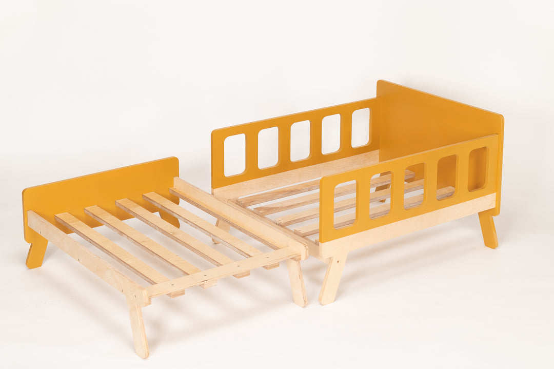 Smart børneseng der vokser med, safari-farve