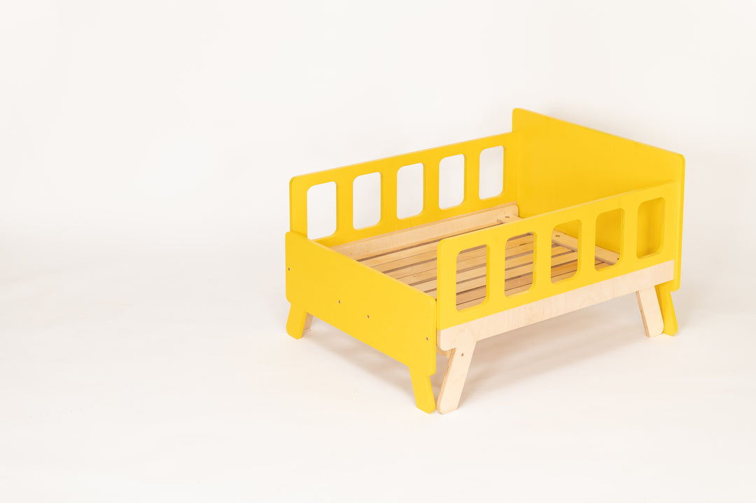 Smart børneseng der vokser med, gul