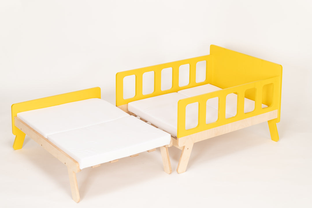 Smart børneseng der vokser med, gul