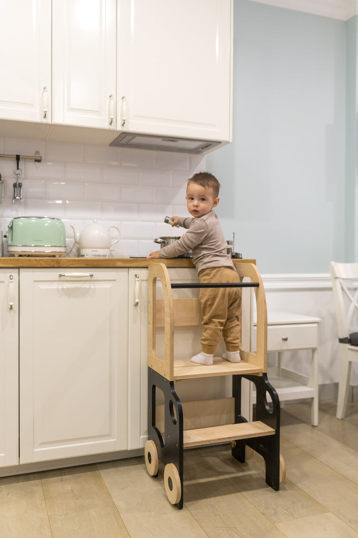 Køkkentrappe / montessori-læringstårn: bord, stol og trappe i ét til barn, sort og naturfarvet