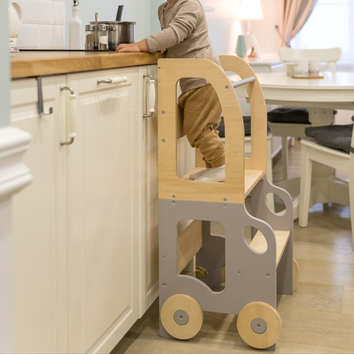 Køkkentrappe / montessori-læringstårn: bord, stol og trappe i ét til barn, grå og naturfarvet