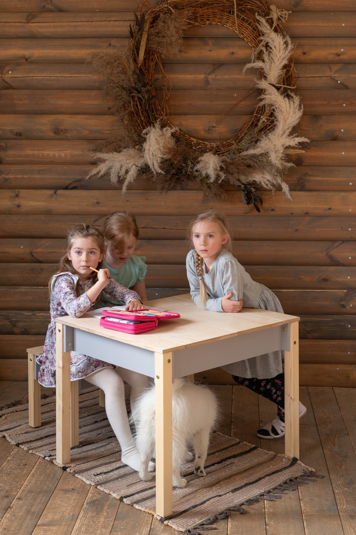 Sæt med smart opbevaringsbord og stol, grå og naturfarvet