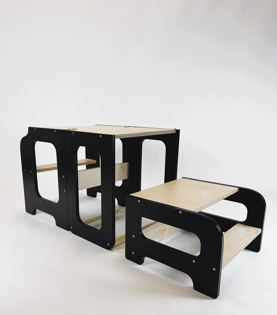 Læringstårn i træ, sort og naturfarvet